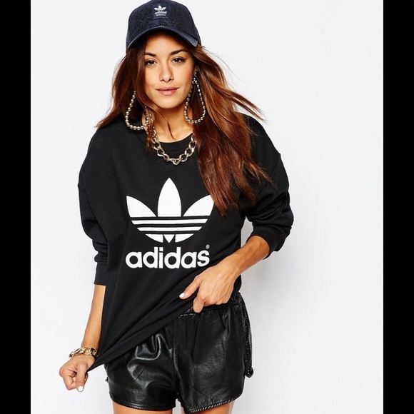 adidas Tops - Adidas Oversize Sweatshirt Black/White Size Medium